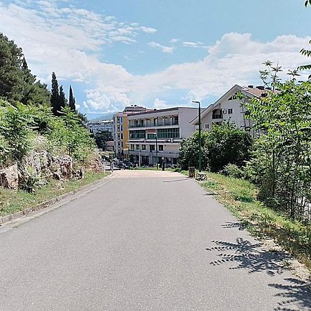 Aga Apartman ポドゴリツァ エクステリア 写真