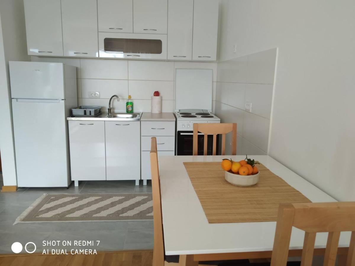 Aga Apartman ポドゴリツァ エクステリア 写真