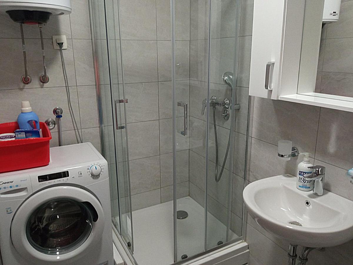 Aga Apartman ポドゴリツァ エクステリア 写真